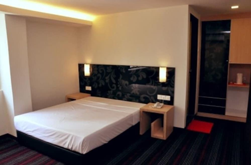 Katel Kuala Lumpur Formally Known As K Hotel Exteriér fotografie